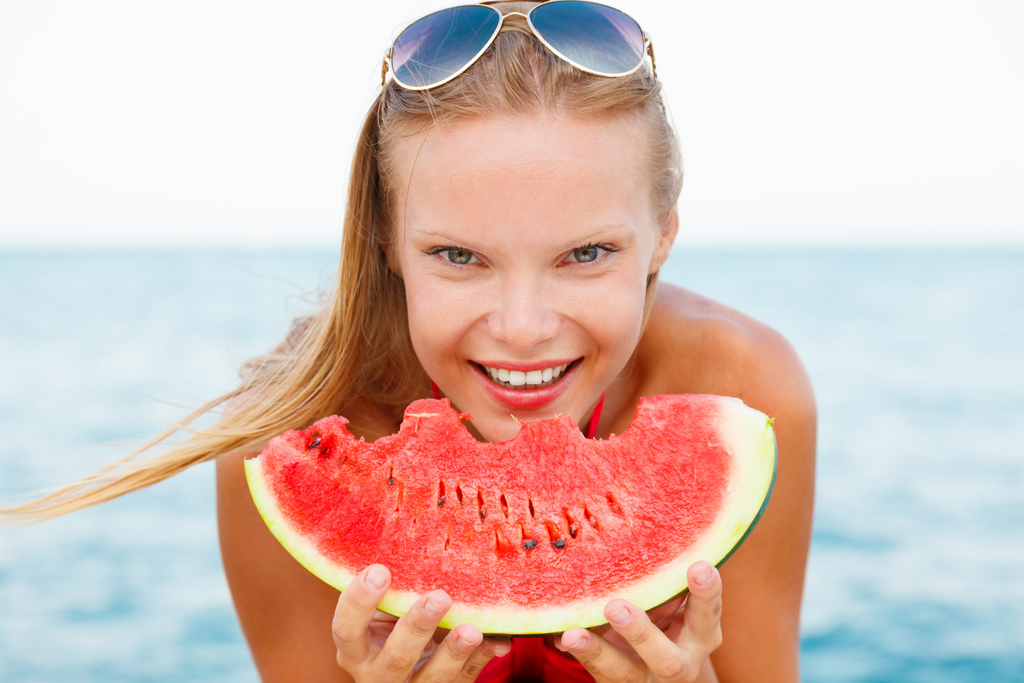 What Can I Eat And Drink With SnapOn Veneers? TruSmile Veneers